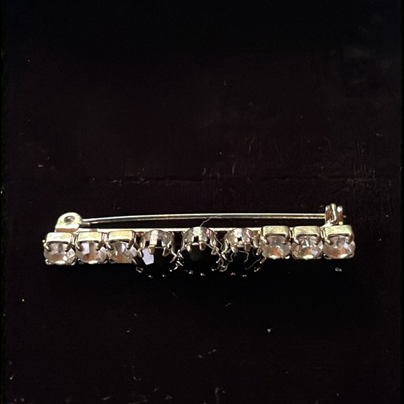 Vintage Rhinestone pin - Picture 3 of 4